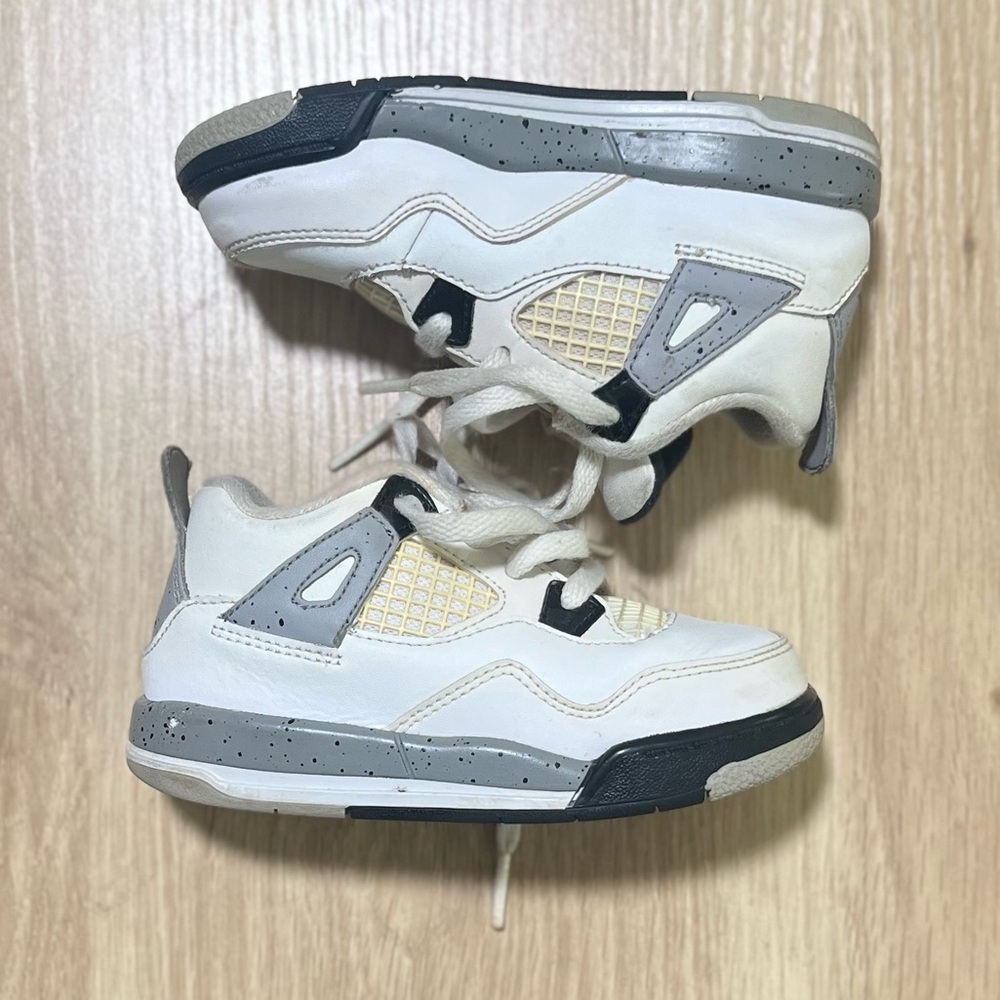 Jordan 4